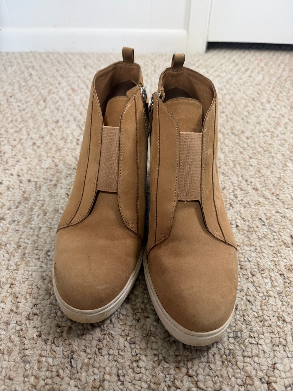 Linea Paolo Women's Tan Suede Ankle Boots 10M